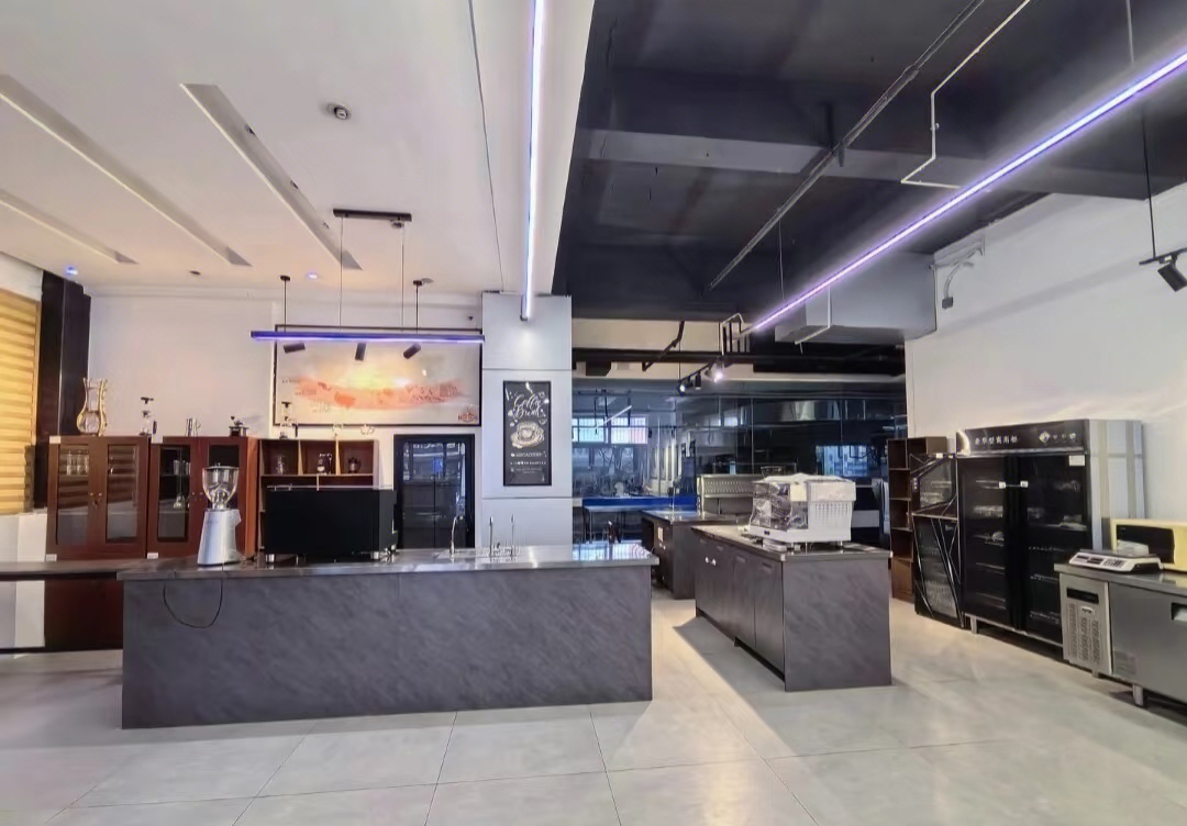 昆明市旅游职业中学 (13).jpg 昆明市旅游职业中学 (13).jpg