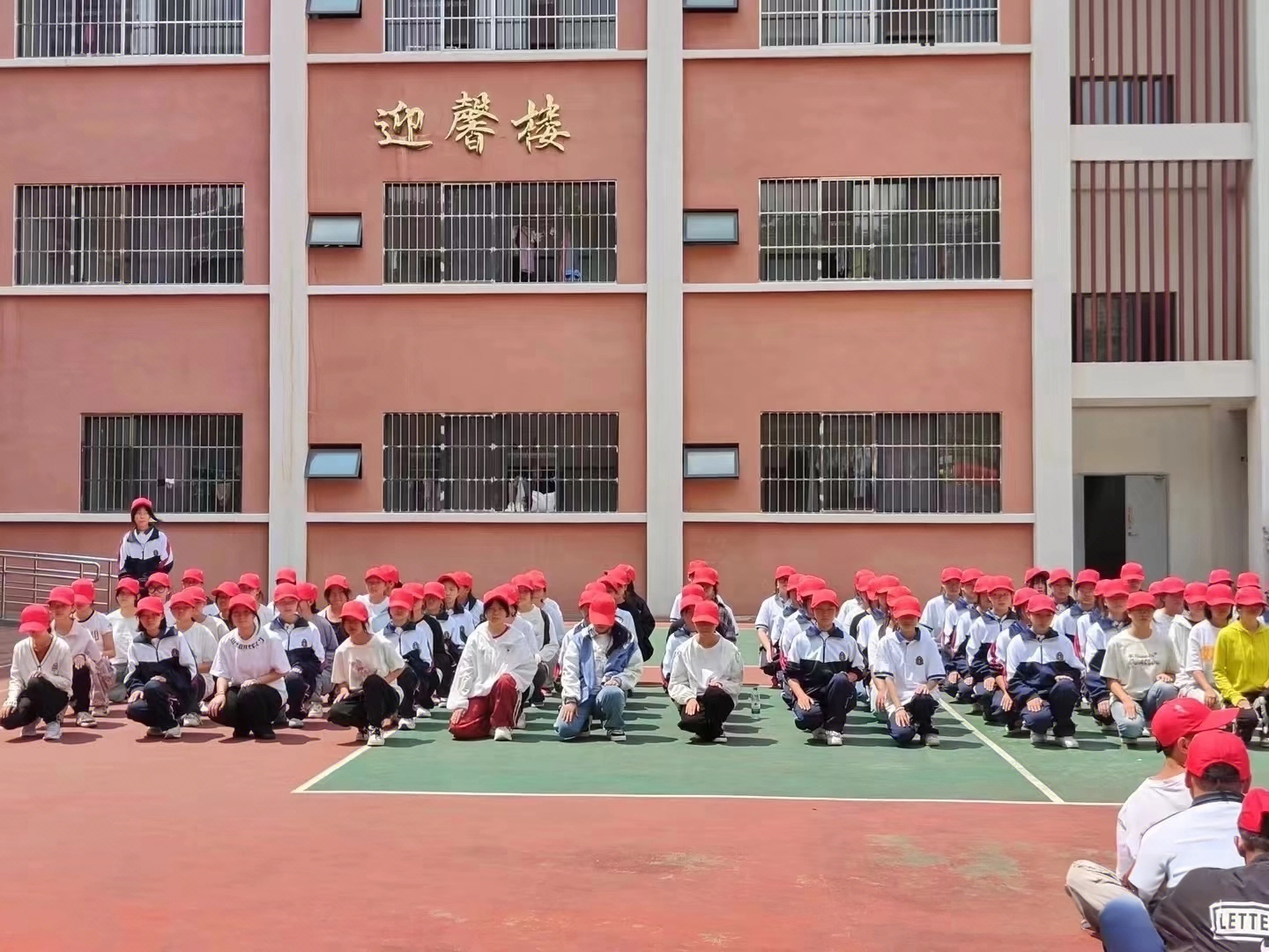 昆明市旅游职业中学 (9).jpg 昆明市旅游职业中学 (9).jpg