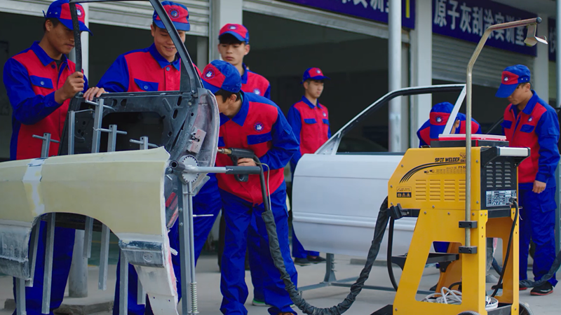 云南新西南技工学校 (1).png