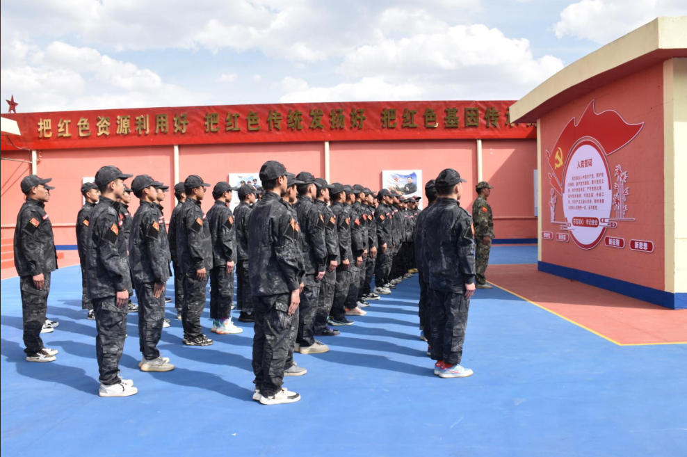 昆明法务应急管理职业中中学2 (18).png