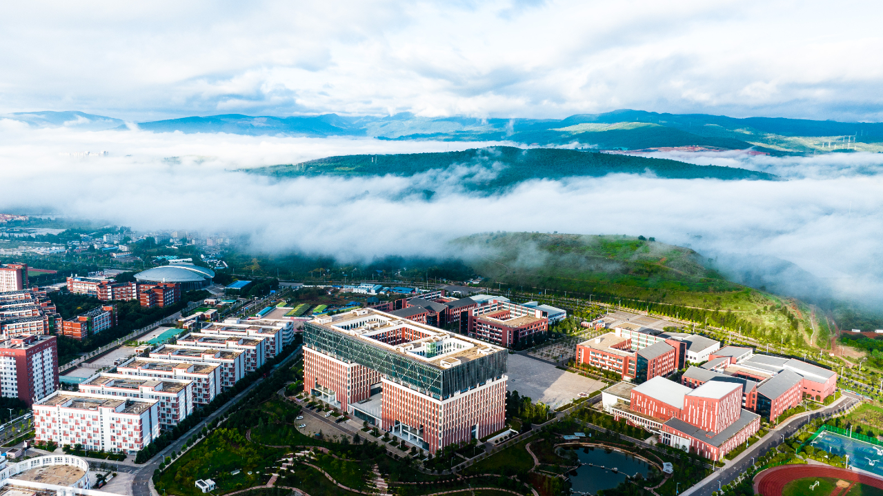云南理工职业学院 (3).jpg