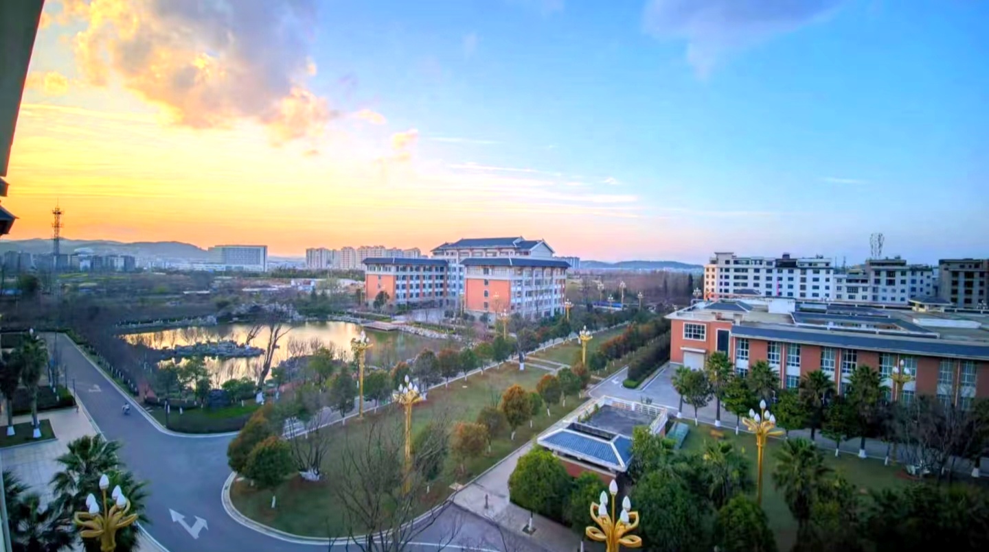 云南工业技师学院 (20).jpg