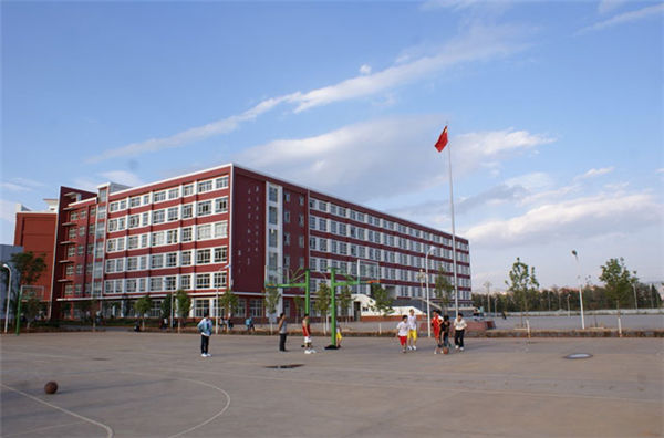 曲靖技师学院 (8).jpg