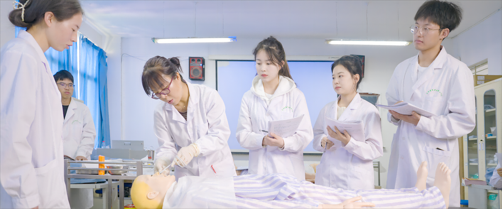 云南医药健康职业学院 (15).png