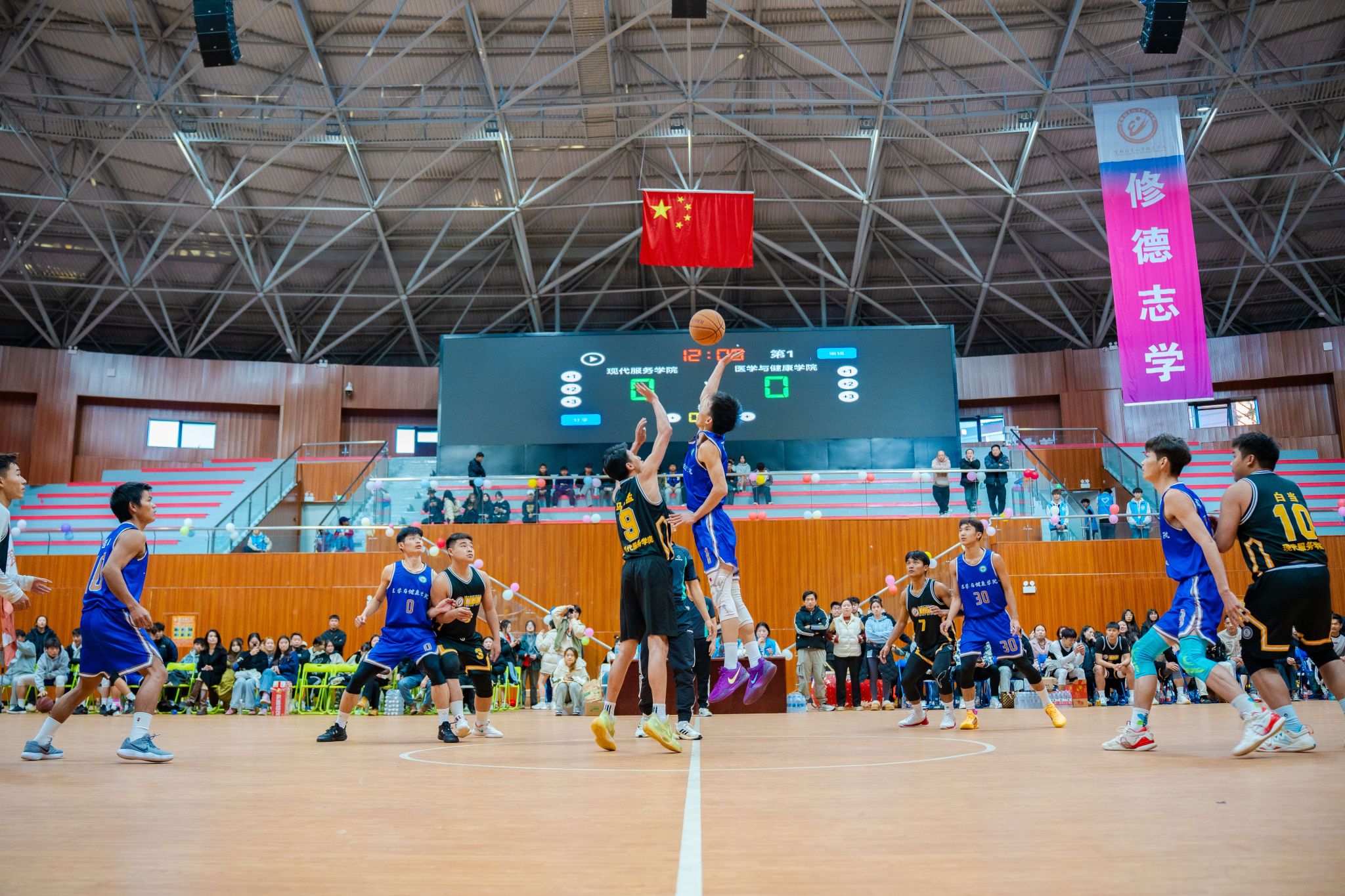 云南经贸外事职业学院 (12).jpg