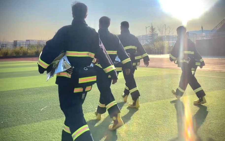 云南商务职业学院 (25).jpg