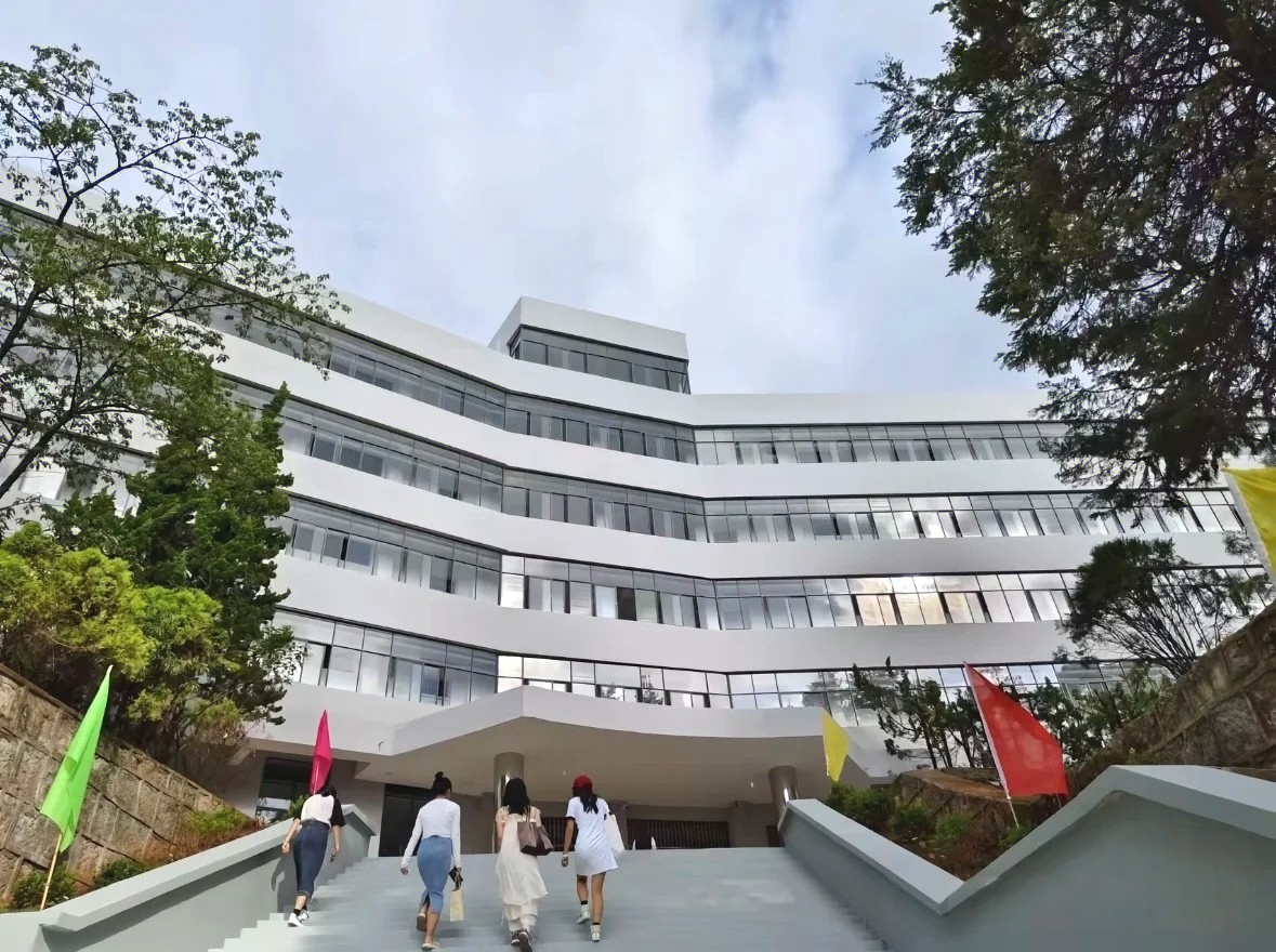 云南技师学院 (2).jpg