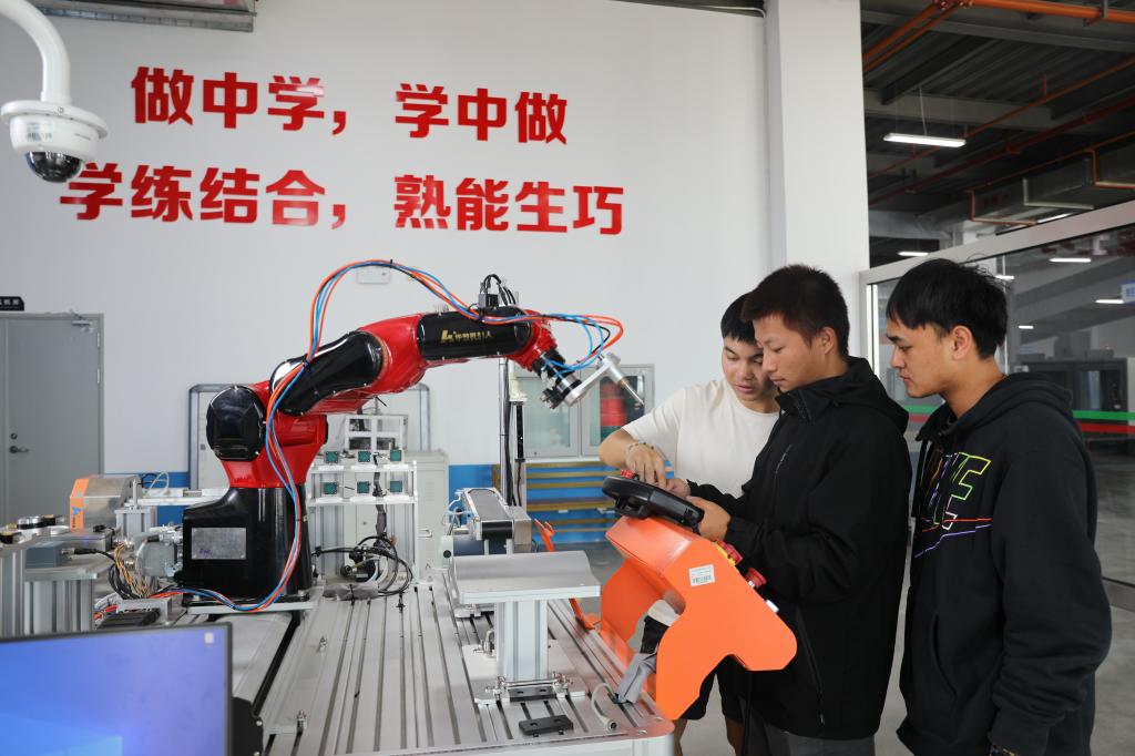 云南能源职业技术学院 (19).jpg