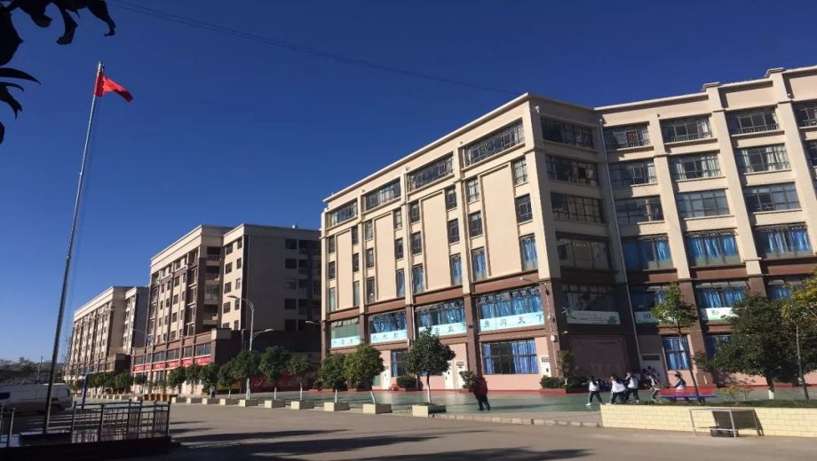 曲靖麒麟长兴职业技术学院 (8).jpg