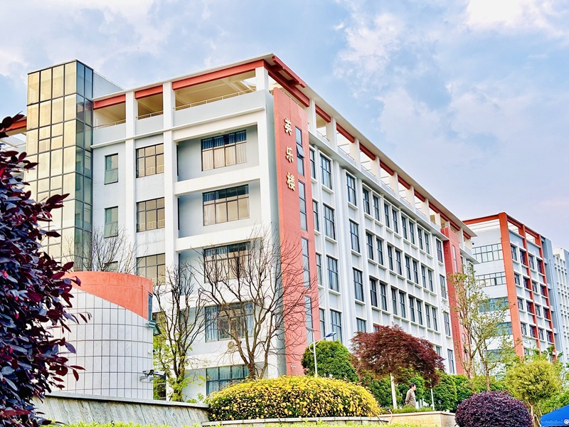 云南轻纺职业学院 (13).jpg