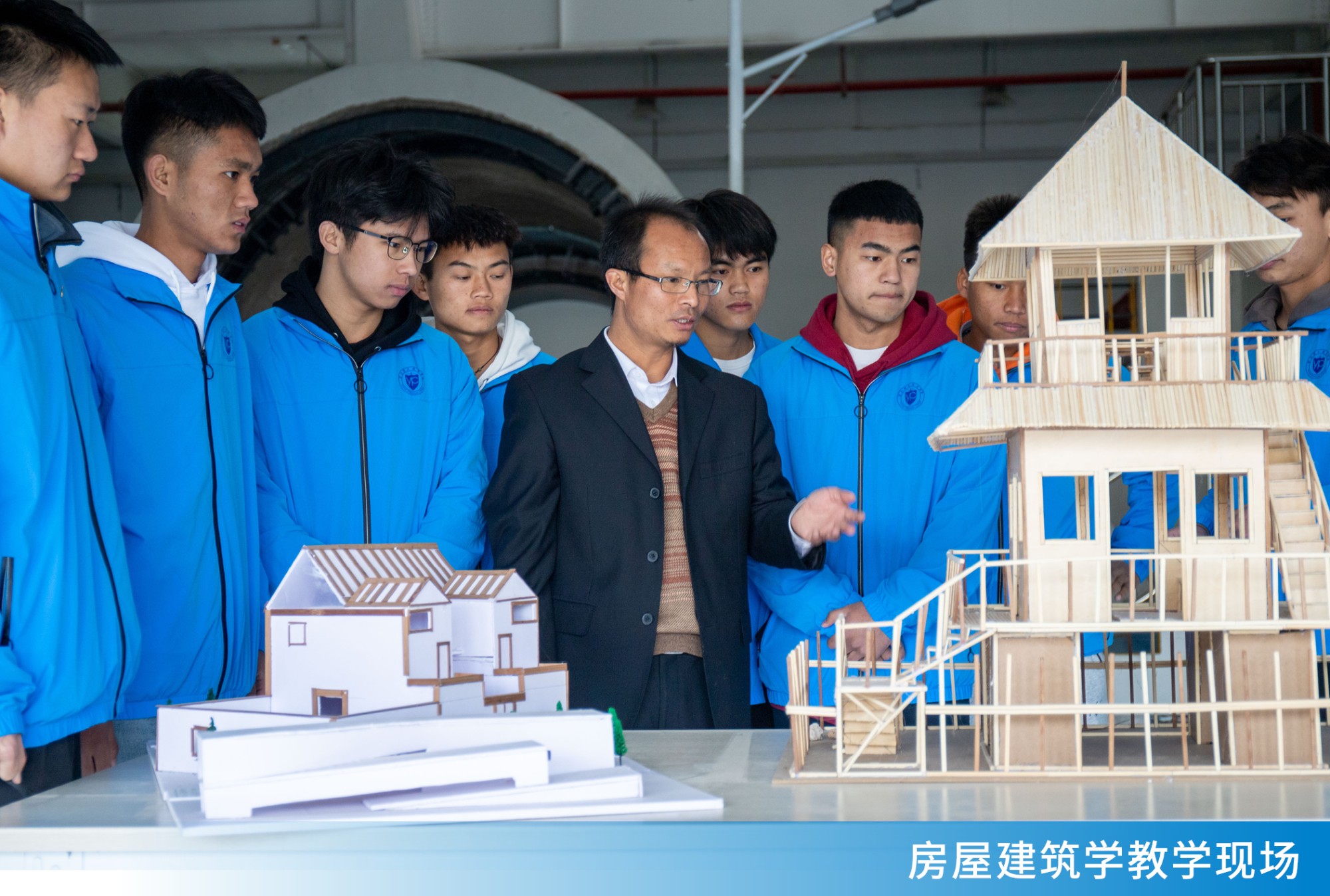 云南理工职业学院 (16).jpg