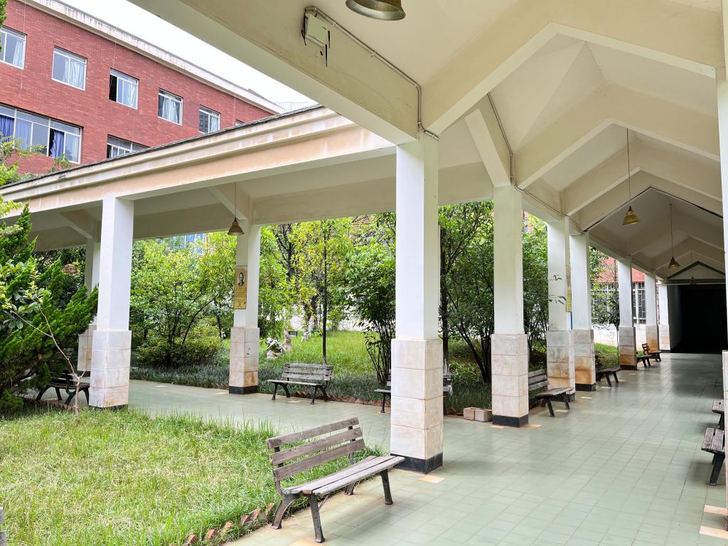 云南旅游职业学院 (26).jpg