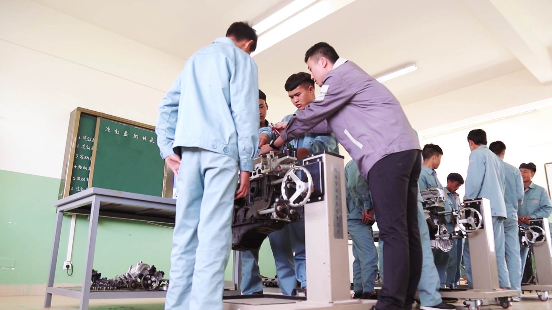 昆明技师学院 (2).jpg